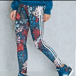 *SOLD*Adidas Blue Floral Set